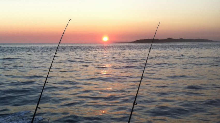 fishing-boat-sunset